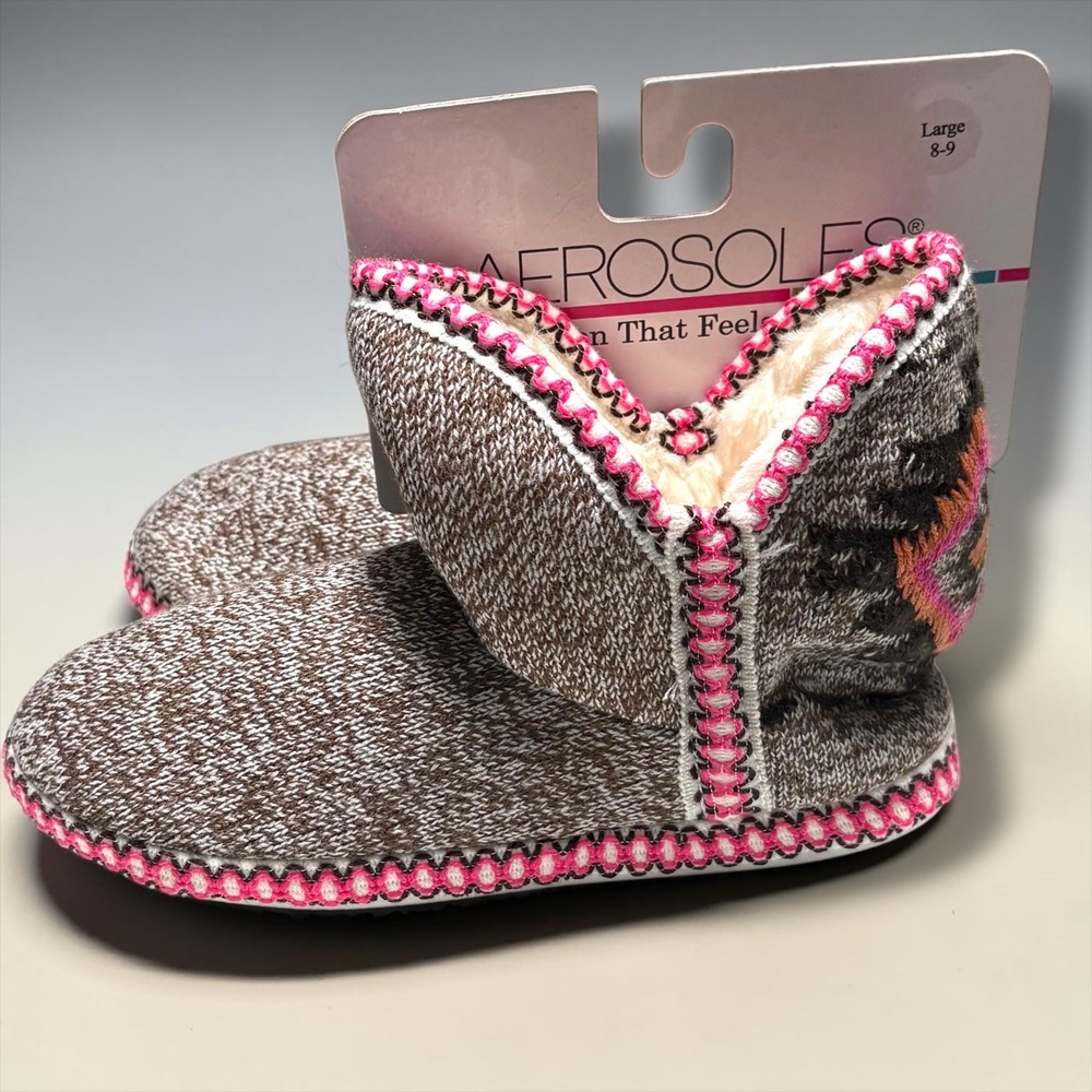 Aerosoles Womens Knit Slipper Boots Grey Pink Southwestern Faux Fur Small 5-6